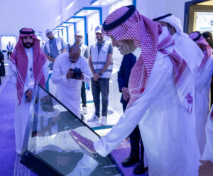 افتتاح المعرض السعودي للاختراع والابتكار برعاية الدكتور عادل الزنيدي